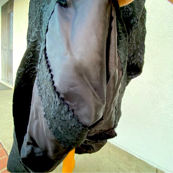 A Mendel Creation 1950’s Vintage Black dress comes with Bow belt - Picture 5 of 10